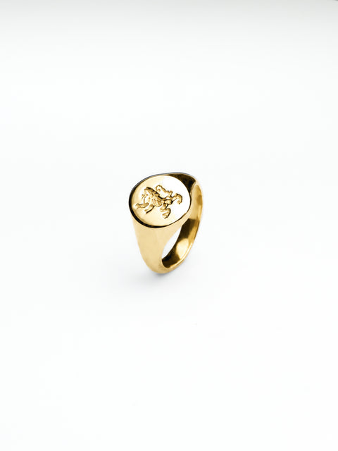 Scotch College 2026 Traditional signet lion crest — 9ct yellow gold render